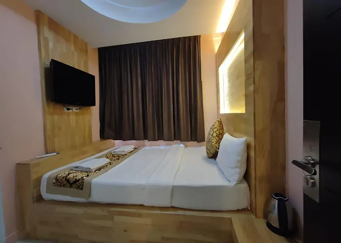 Cozi Hotel, 3*