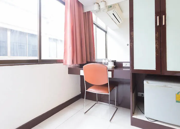 Cozi Hotel,
